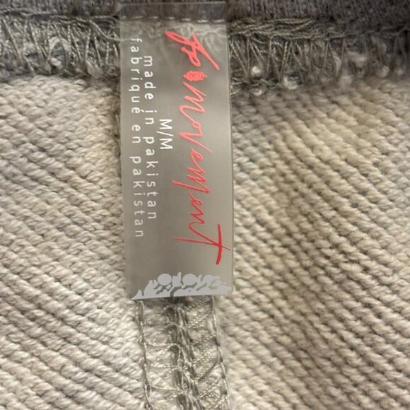 FREE PEOPLE NWT Best Of Cropped Gray Joggers Size Medium - Picture 8 of 8